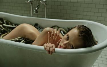 screenshoot for A Cure for Wellness